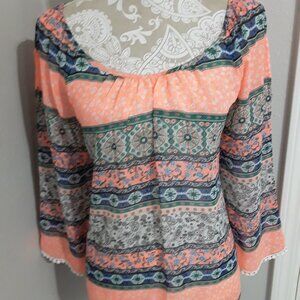 C brand lovely cold shoulder 3/4 sleeve top size L